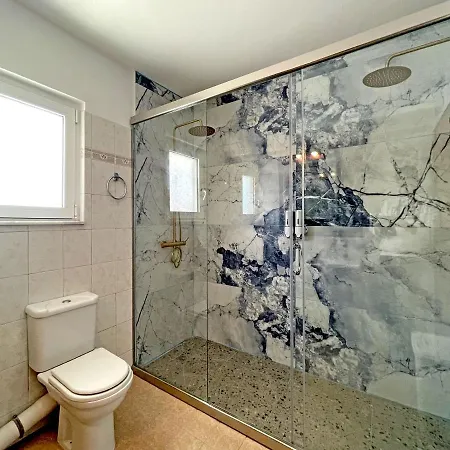 New Luxurious - 1 Minute From Elli Apartament Rhodes City