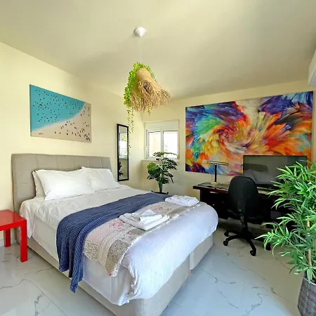 New Luxurious - 1 Minute From Elli Apartament