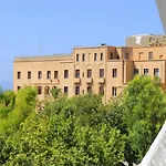 New Luxurious - 1 Minute From Elli Apartament *