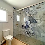 New Luxurious - 1 Minute From Elli Apartament Rhodes City