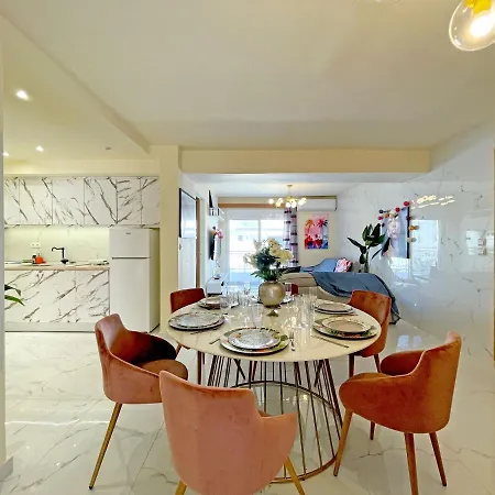 New Luxurious - 1 Minute From Elli Rhodes City