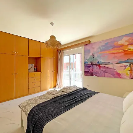 Lägenhet New Luxurious - 1 Minute From Elli Rhodes City